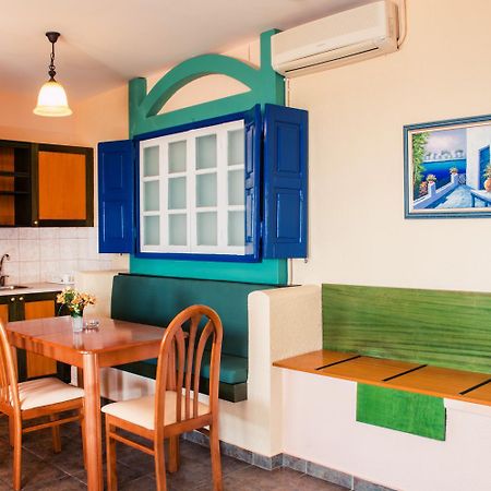 Limanaki Apartments Фалираки Стая снимка